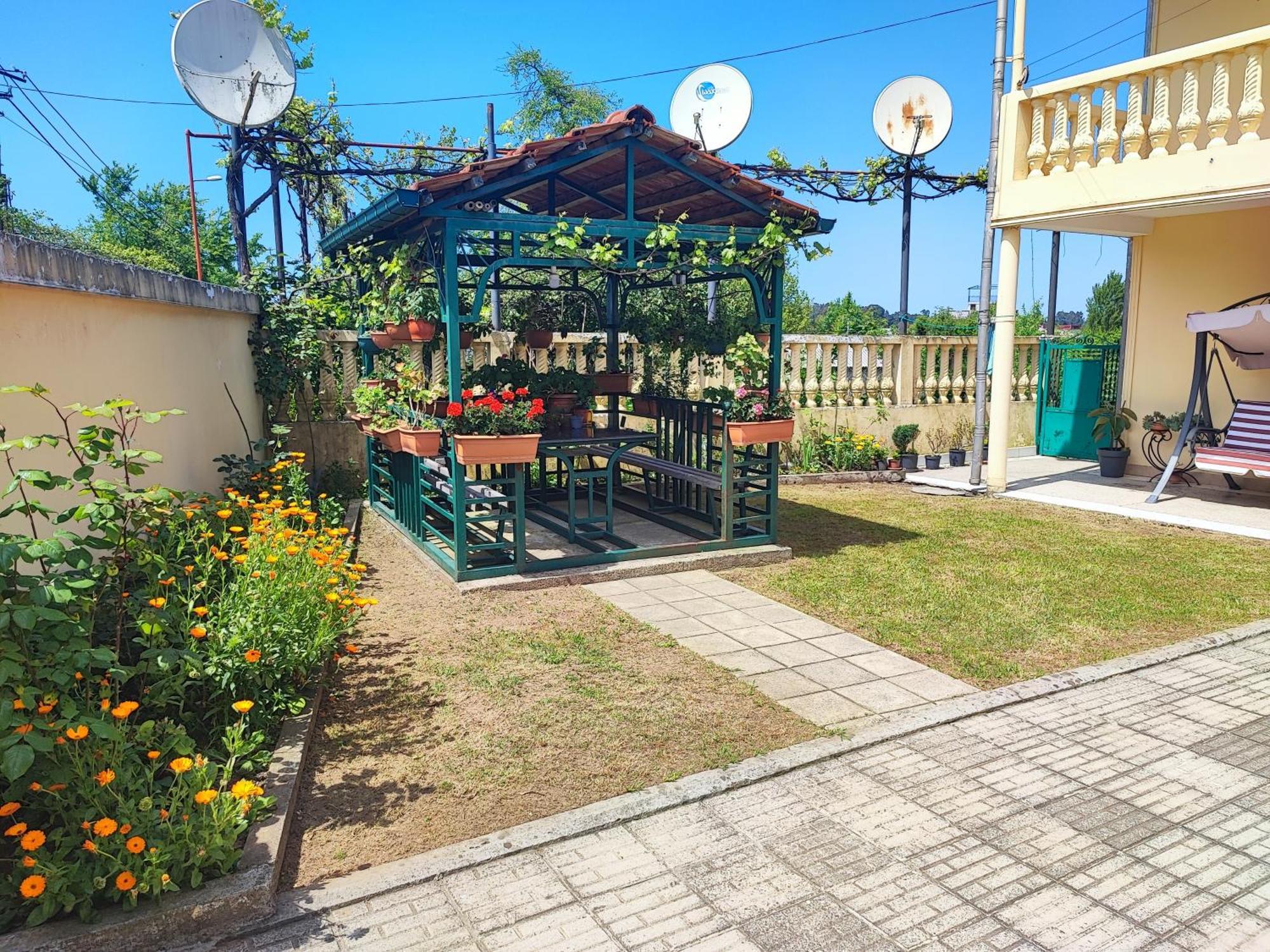 חאקבי Hotel Botanica מראה חיצוני תמונה