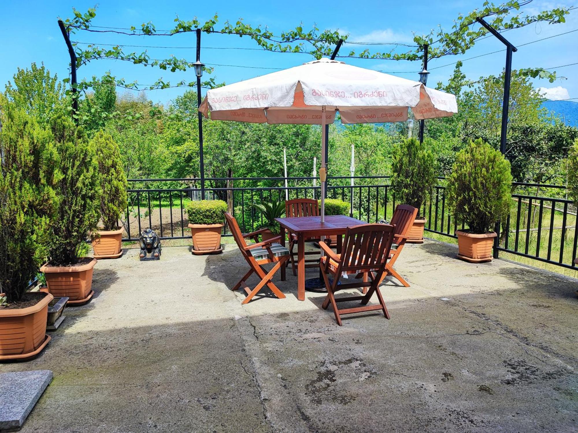 חאקבי Hotel Botanica מראה חיצוני תמונה