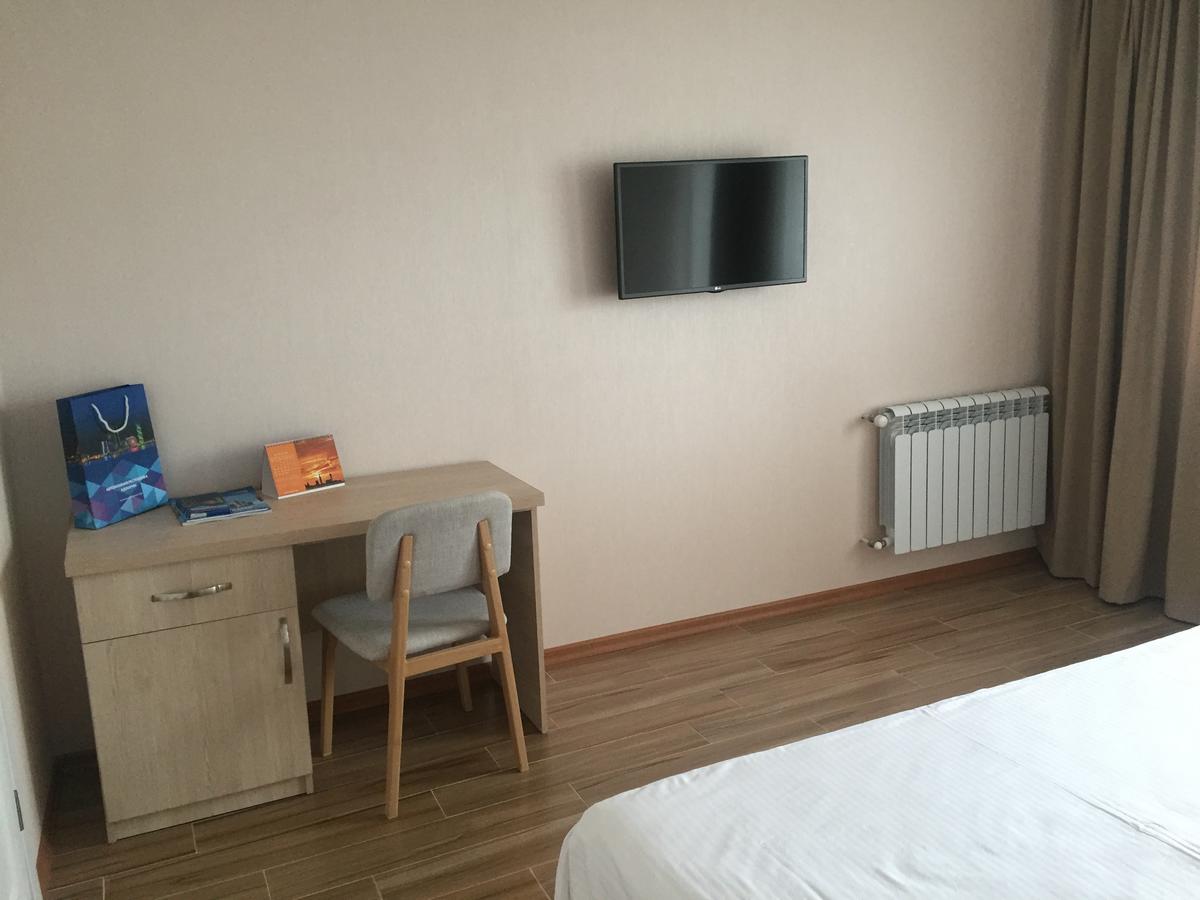 חאקבי Hotel Botanica מראה חיצוני תמונה