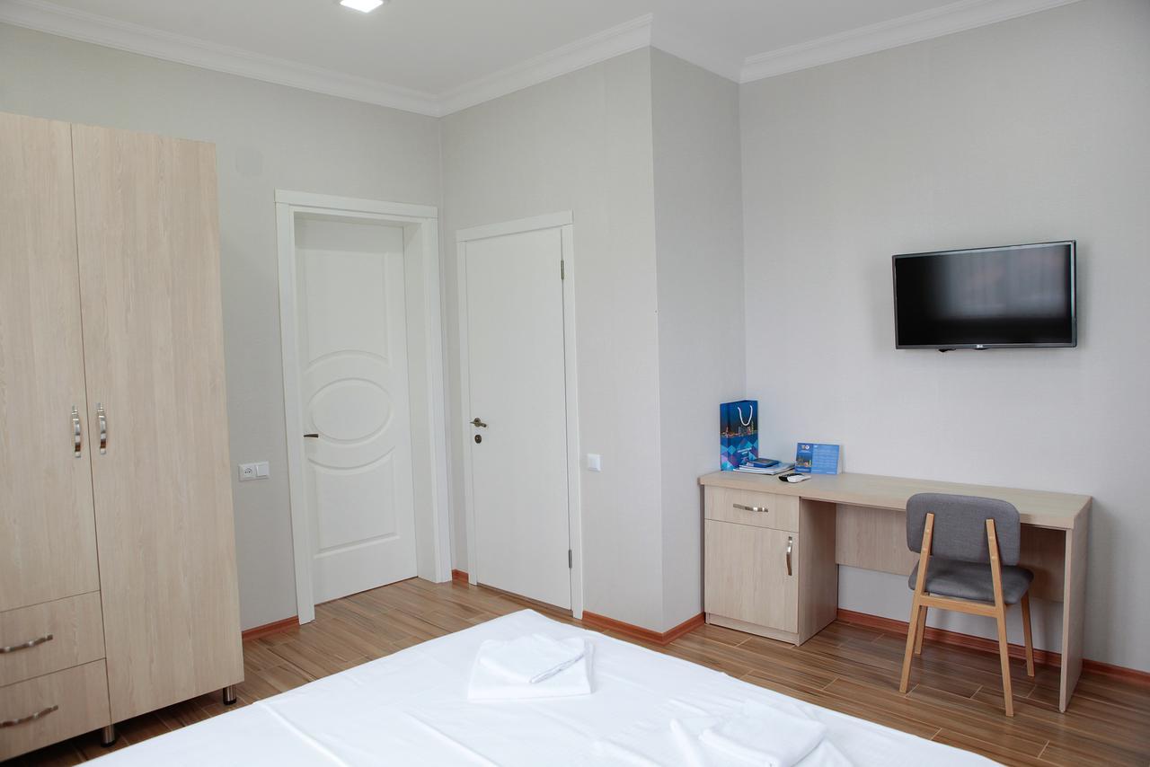 חאקבי Hotel Botanica מראה חיצוני תמונה