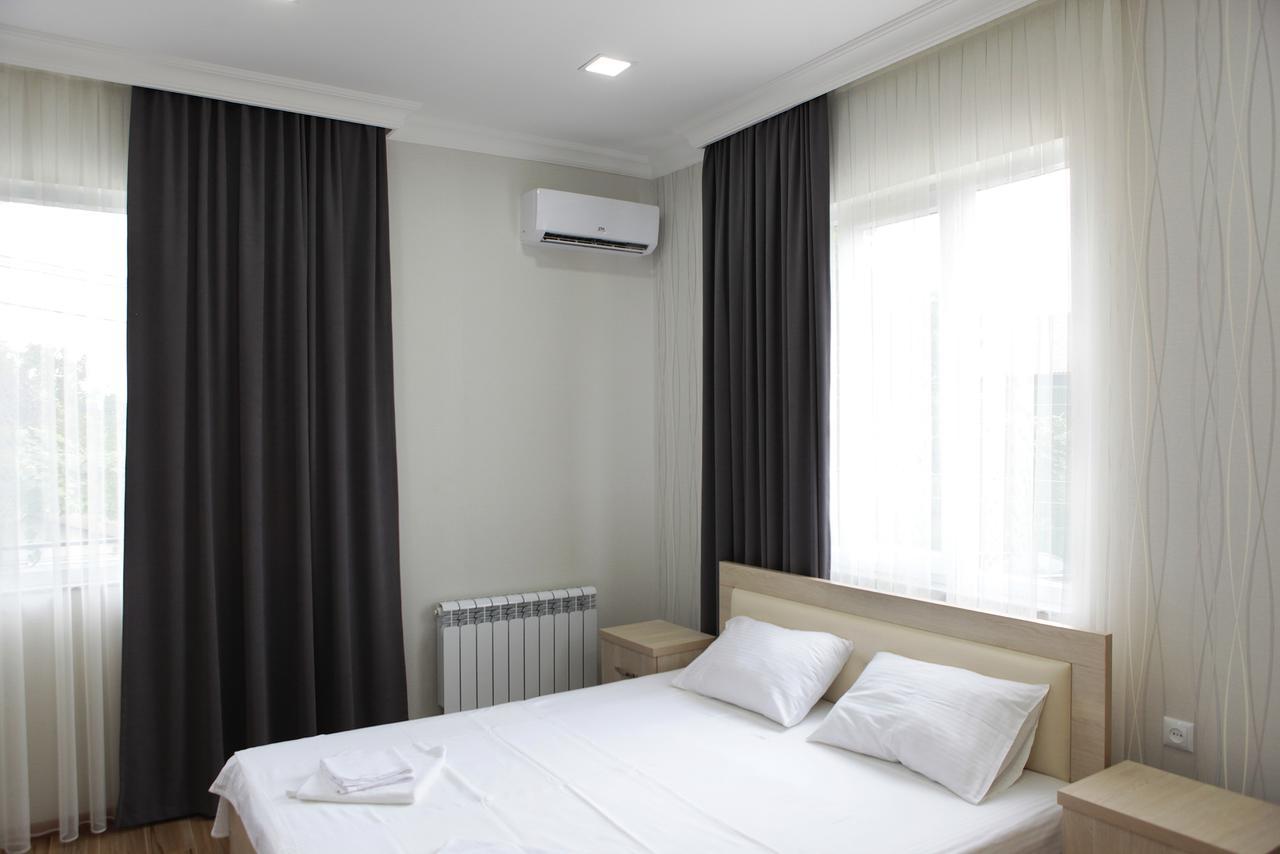 חאקבי Hotel Botanica מראה חיצוני תמונה