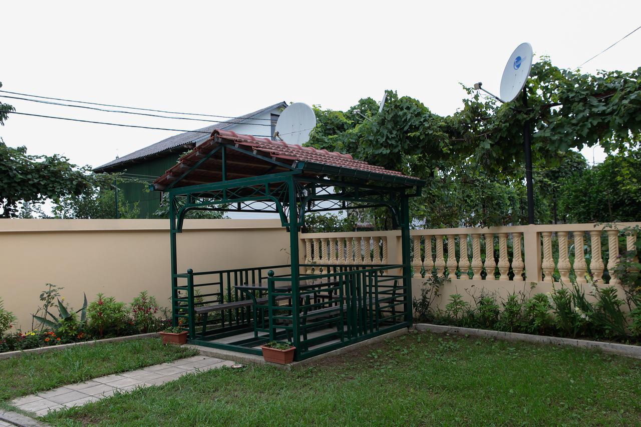 חאקבי Hotel Botanica מראה חיצוני תמונה